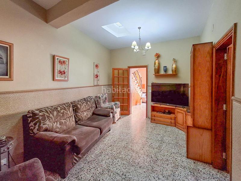 Foto be6cedcf-68c2-4825-9dd8-e2a95a34e9e2. Casa adosada en calle maestro quesada martin 54 casa con vistas al mar y contacto con la naturaleza la montaña en Gáldar