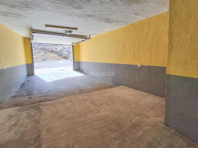Foto e8cd9e51-6a25-48e6-9efd-5c3e285ca106. Casa adosada en calle maestro quesada martin 54 casa con vistas al mar y contacto con la naturaleza la montaña en Gáldar