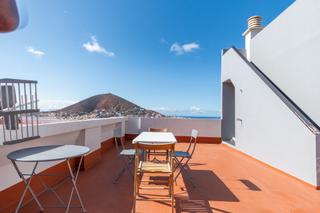 Appartement à Santa María de Guía de Gran Canaria. En venta 3 viviendas en edificio en rentabilidad en santa maría