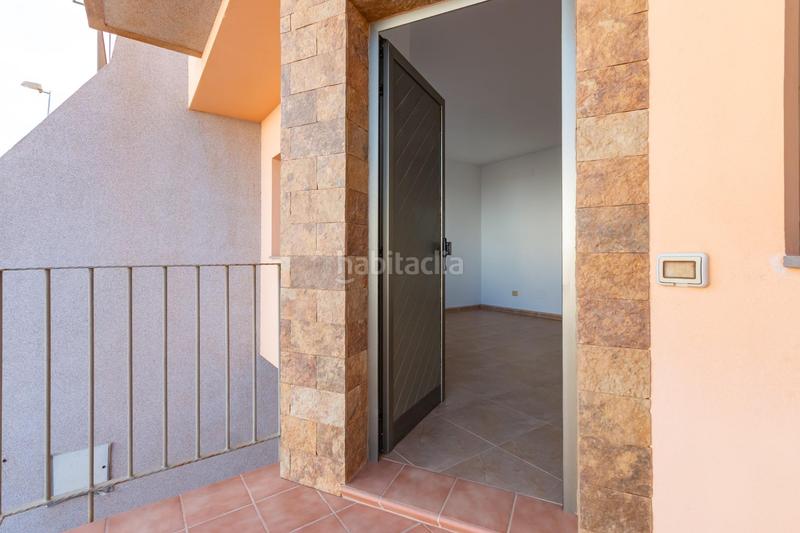 Foto 0ee6a3d9-b3ee-4c8f-a990-b9117573c961. Casa dúplex a estrenar en vecindario en Vecindario - El Doctoral - Cruce de Sardina Santa Lucía de Tirajana
