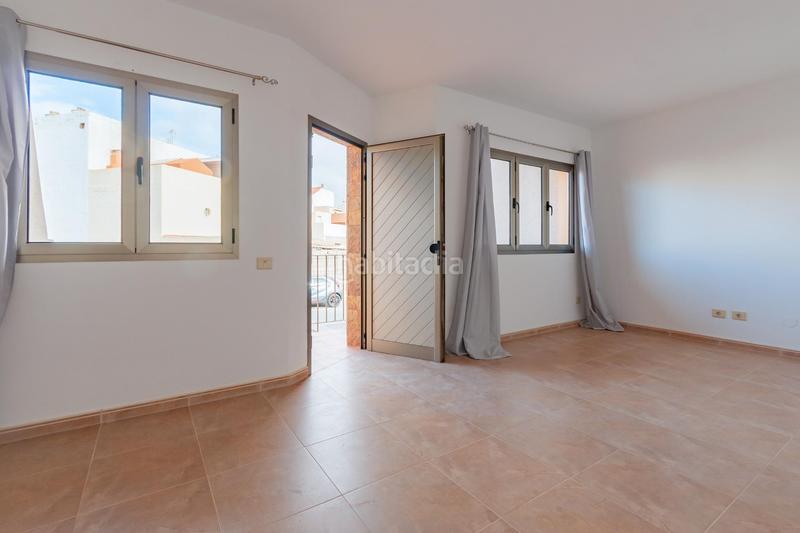 Foto 9adbb79b-3bba-4320-8e46-c02233412742. Casa dúplex a estrenar en vecindario en Vecindario - El Doctoral - Cruce de Sardina Santa Lucía de Tirajana