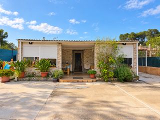 Chalet in Vuela de los pinos 5