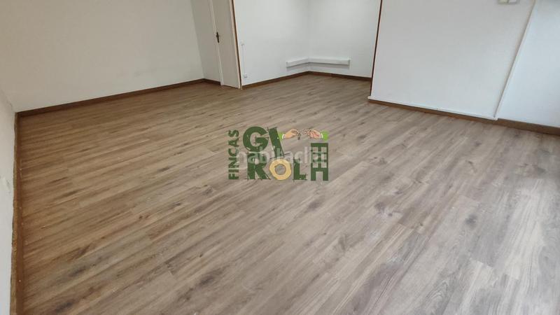 Foto e11a8210-40e0-4009-be25-ec42f3d89c29. Local comercial en La Serreta Rubí