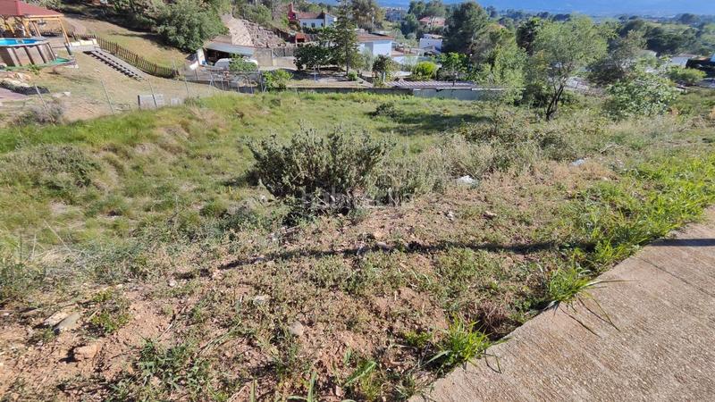 Foto f21b8248-f98c-4882-b49a-0d050aea9dfc. Terreny residencial a Sant Muç Rubí