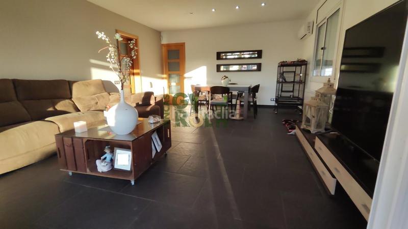 Foto eed6e1fe-acd8-4062-a212-7a7608f463f9. Chalet con riscaldamento in Castellnou-Can Mir-Can Solà Rubí