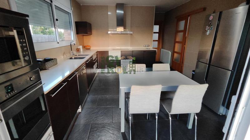 Foto 34df8253-8f79-457a-948c-ff2f3d0c7a8b. Xalet amb calefacció a Castellnou-Can Mir-Can Solà Rubí