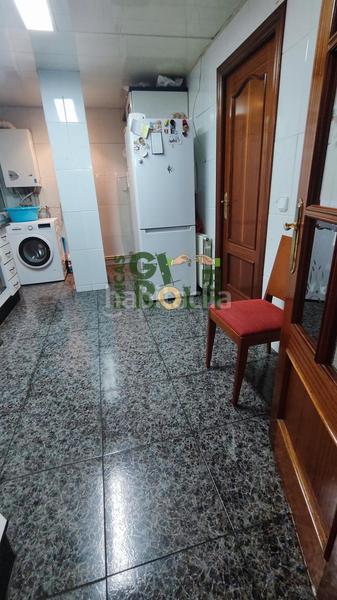 Foto 9e6a8983-6342-47b2-85be-abb2addc0b2e. Piso en La Serreta Rubí