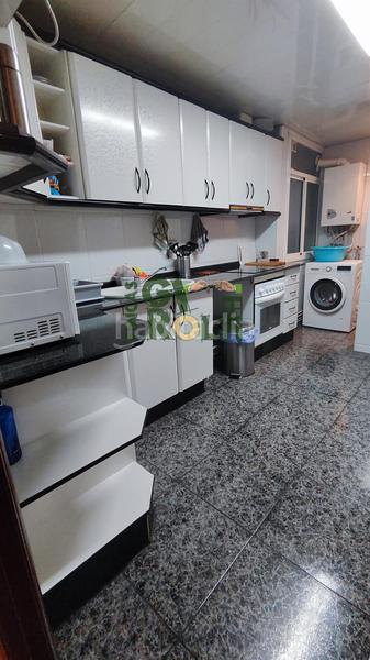 Foto e1f5aa0b-5b7f-42b3-8b95-eef69e8ee98f. Piso en La Serreta Rubí