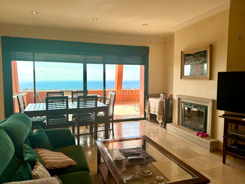 Foto 2dfa2026-2c91-4139-a70a-155dd5e738b9. Appartement avec cheminée parking piscine dans El Rosario - Ricmar Marbella