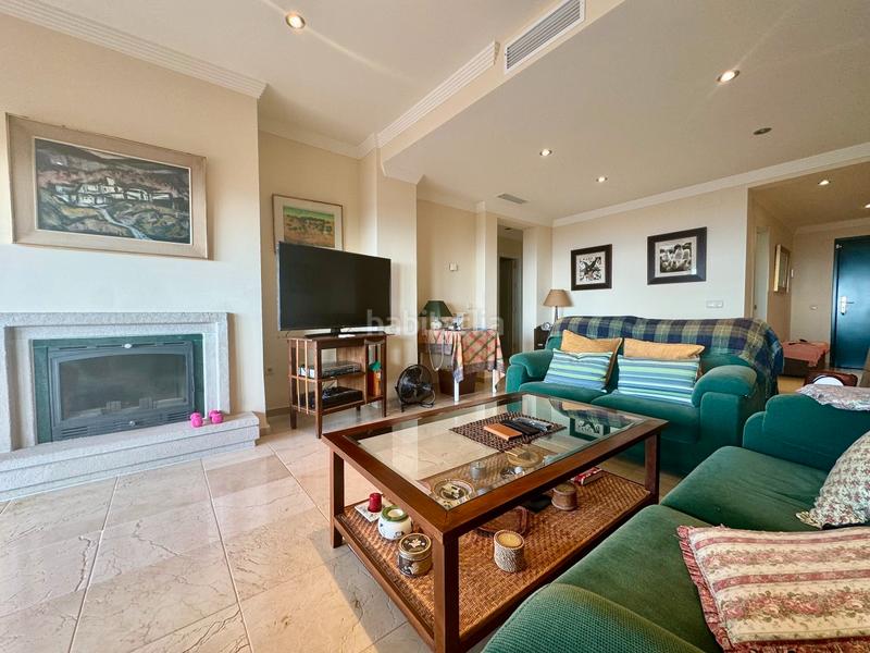 Foto 6a9c2a59-d9fe-4155-b6fa-badca75cc514. Appartement avec cheminée parking piscine dans El Rosario - Ricmar Marbella