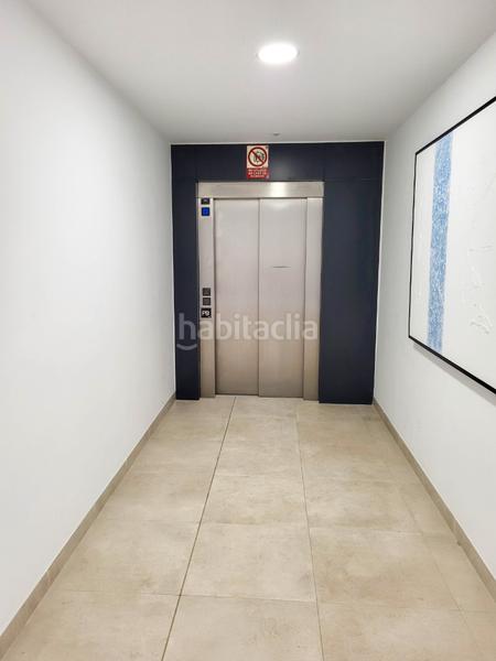Foto 025da921-7118-455d-be38-192539e5ecb2. Parking coche en avenida santa amalia 15 dos plazas de garaje centro, garaje jade tower. en Fuengirola
