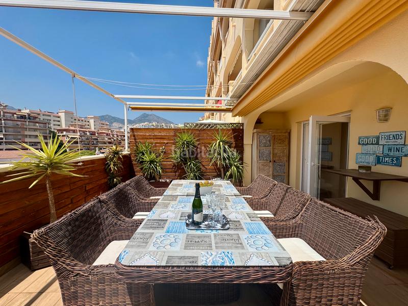 Foto 221d0038-e49e-4359-ac3a-1a7133abd784. Apartamento piso increíble con gran terraza orientada al suroeste con vistas al mar en Benalmádena