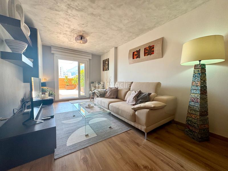 Foto b65d5172-40c0-48a3-9fda-1c7922c693ea. Apartamento piso increíble con gran terraza orientada al suroeste con vistas al mar en Benalmádena