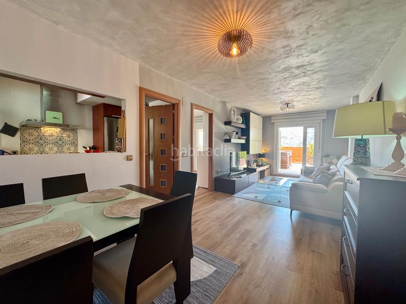Foto d7ed0c08-3fbb-4914-b343-51d64f454520. Apartamento piso increíble con gran terraza orientada al suroeste con vistas al mar en Benalmádena