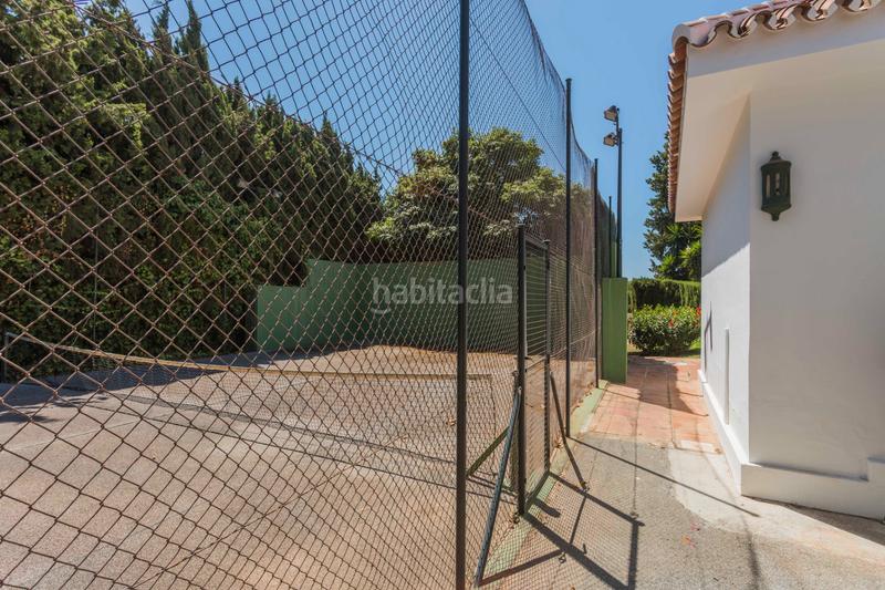 Foto 115df896-891c-43b0-aae7-f35a2757bcd4. Casa en avenida de españa 129 villa de prestigio en sitio de Calahonda: exclusividad, privacidad y potencial único en Mijas