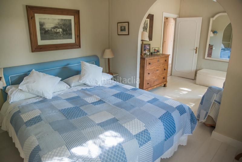 Foto 2efb7e12-c3dd-41fa-83cd-ae39671b4618. Casa en avenida de españa 129 villa de prestigio en sitio de Calahonda: exclusividad, privacidad y potencial único en Mijas