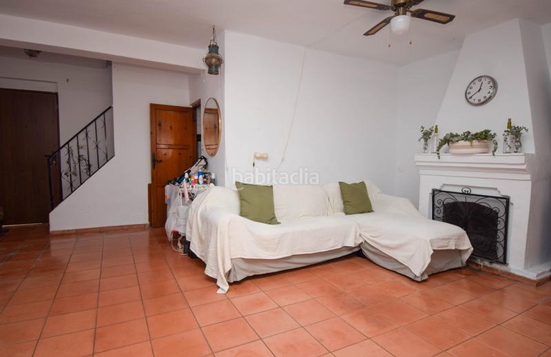 Foto 4d87b675-7b9f-4c1b-9574-92d67a6aa70c. Casa amb xemeneia calefacció aparcament a Centro ciudad Fuengirola