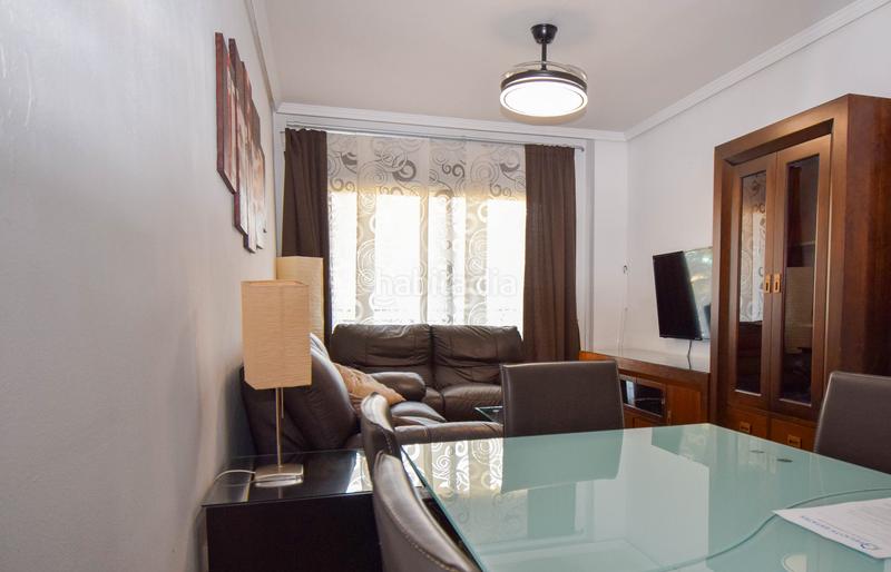 Foto d5cfe4b1-9fc4-42a7-9425-7a14935864f0. Piccolo appartamento con riscaldamento parcheggio in Torremolinos