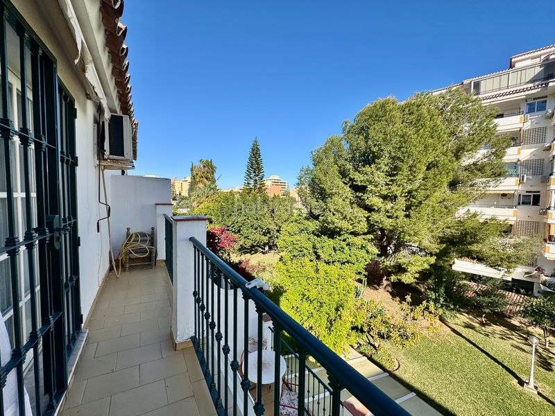 Foto 3128c4fc-c8b4-4caa-b919-c05249501937. Casa adosada oportunidad real en Los Boliches. chalet adosado con 5 dormitorios a solo 750 metros del mar en Fuengirola