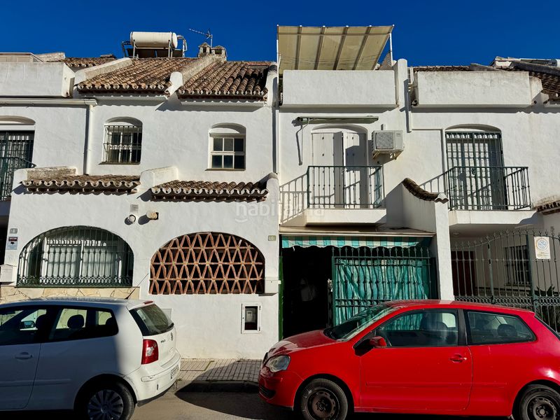 Foto 66453d3f-eca5-4298-91de-8623af25a567. Casa adosada oportunidad real en Los Boliches. chalet adosado con 5 dormitorios a solo 750 metros del mar en Fuengirola