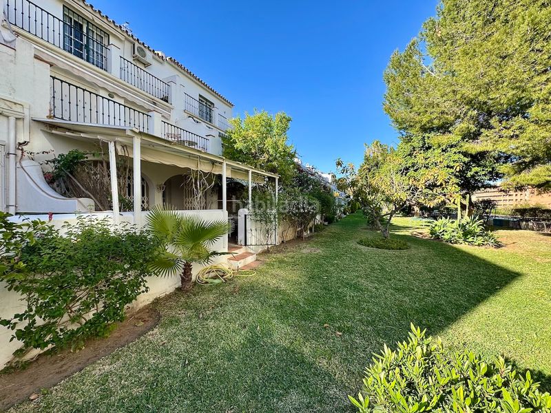Foto b3da7982-56b0-46ce-b7e3-139034873615. Casa adosada oportunidad real en Los Boliches. chalet adosado con 5 dormitorios a solo 750 metros del mar en Fuengirola