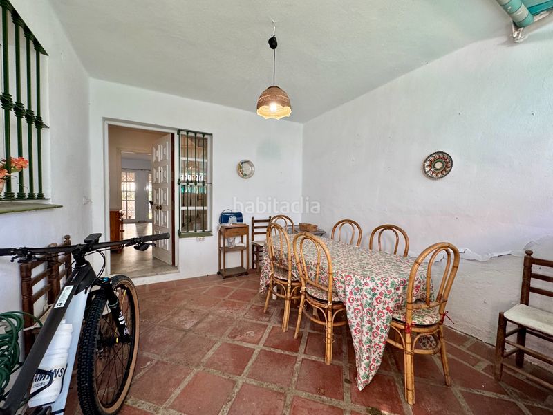 Foto ec8de3c4-e106-459b-8708-739ace6c68f9. Casa adosada oportunidad real en Los Boliches. chalet adosado con 5 dormitorios a solo 750 metros del mar en Fuengirola