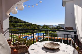 Apartament  Calle espiga 13b. Piso de un dormitorio con amplia terraza, vistas al mar y a poca