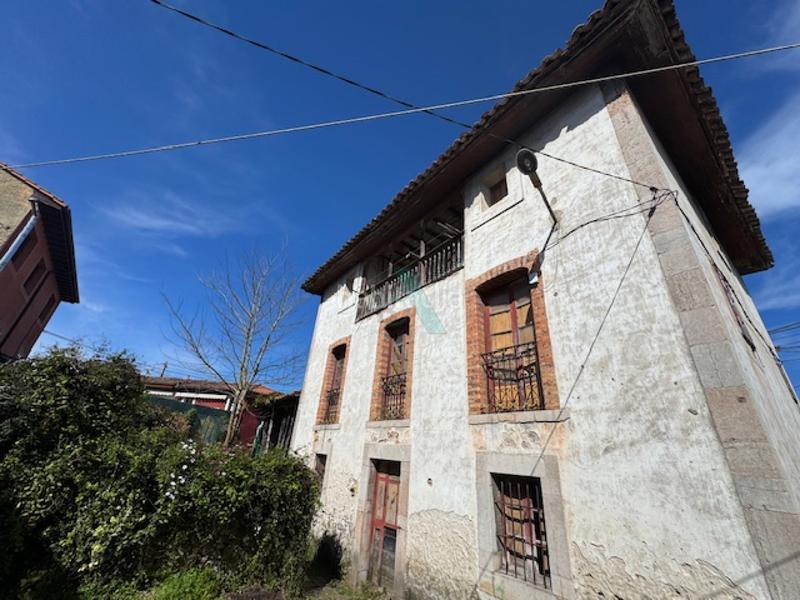 Foto 582f731f-6388-4958-9806-59ab6ad6dac6. House in Llanes pueblo Llanes
