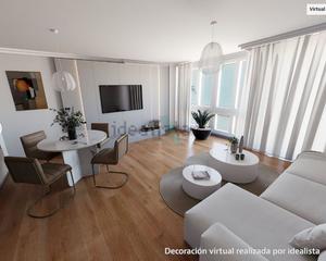 Pis  Calle pidal 11. Piso de 2 habitaciones con plaza de garaje en pleno centro de ll