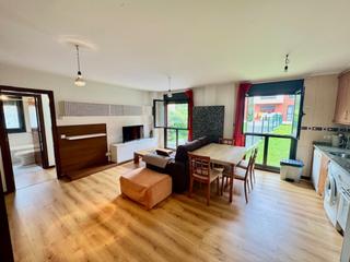 Flat  Llanes - avenida la paz. Piso con plaza de garaje y trastero