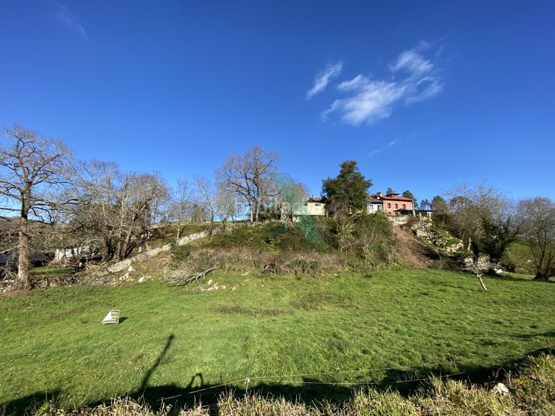 Foto e05ce782-f2ba-4760-9ec1-d6300fe28037. Terreny residencial a Celorio-Poó-Parres Llanes