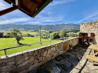House  Tresgrandas - tresgrandas. Casa de piedra con impresionantes vistas