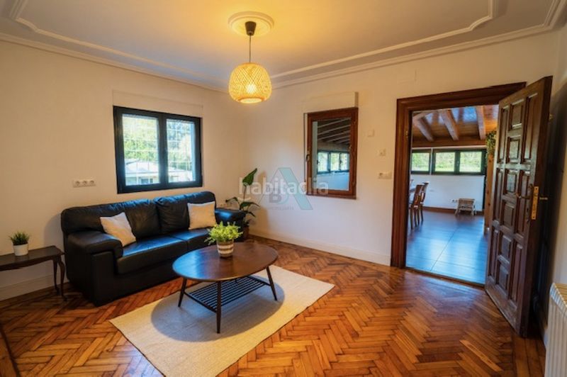 Foto 6ccb5fec-1137-406d-b251-6ad85afafbe7. Casa amb aparcament piscina a Posada-Barro Llanes