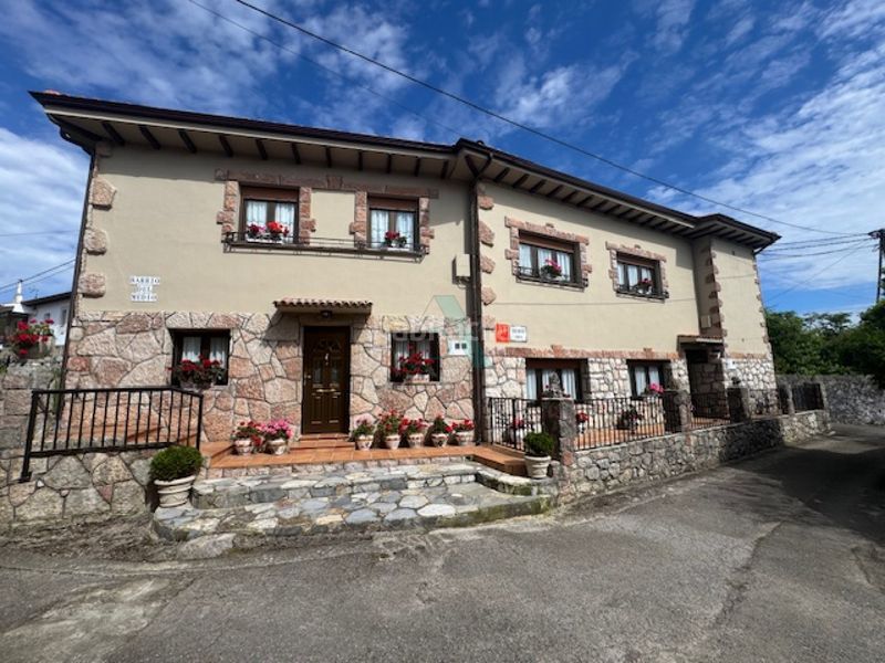 Foto bae1fdb9-3367-4465-8ffb-f1692887328a. Casa a Celorio-Poó-Parres Llanes