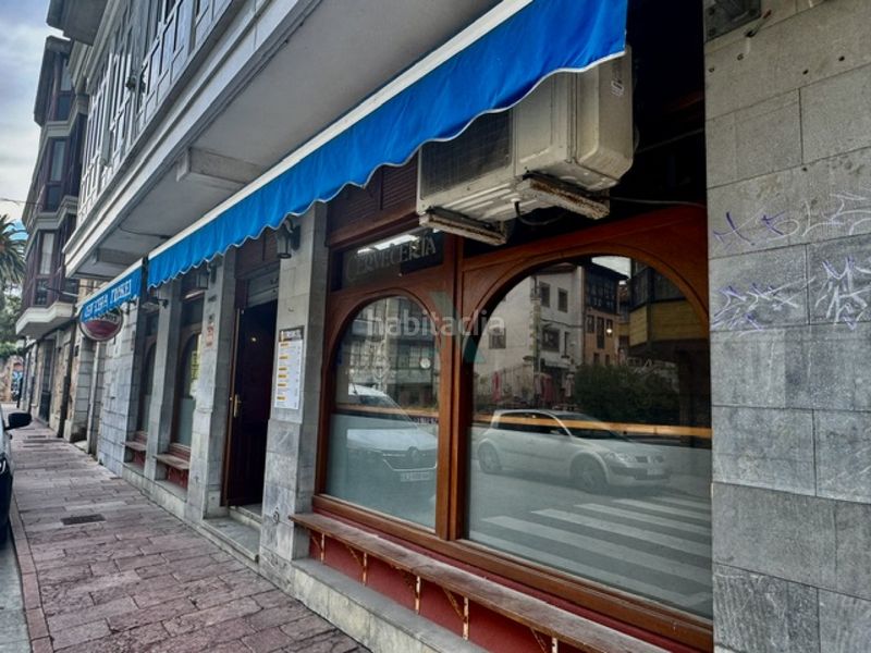 Foto 58c0bb1d-6184-4e0a-ba50-e187a6cd280c. Local comercial a Llanes pueblo Llanes