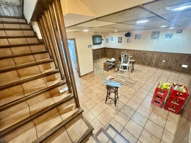 Foto f763d0f5-62a6-44da-9bc3-d4bbfbbd1c51. Local comercial a Llanes pueblo Llanes
