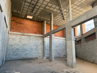 Lloguer Local Comercial a Avenida sierra chica 5. Local comercial en alquiler con opción a compra – coín (la troch