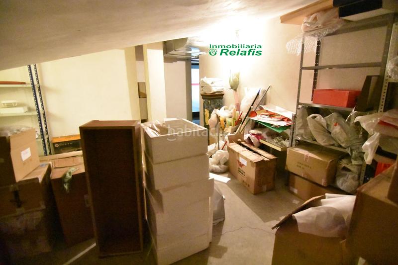 Foto f0e45adf-a74a-4f47-88bb-d310617f01b1. Aparcament cotxe a portugal 1 a Ciudad Rodrigo