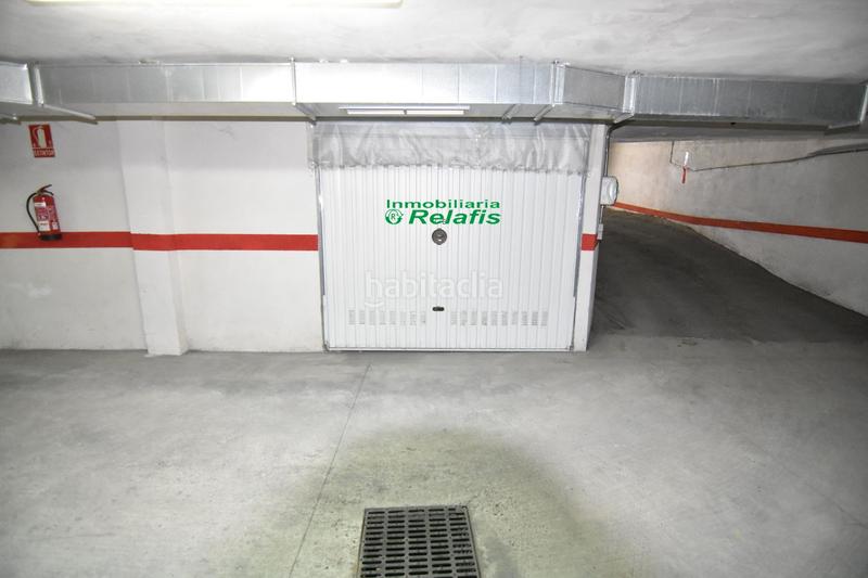 Foto feda02db-4db9-4e51-a003-d3a6843e75a6. Aparcament cotxe a portugal 1 a Ciudad Rodrigo