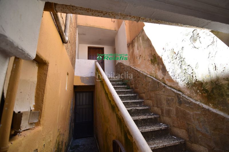 Foto a2f8ae8a-ab8c-41b1-8247-d2145d22d960. Edifici a colada 19 a Ciudad Rodrigo