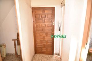 Pis en Coria 6. Piso en venta en el cruce, 3 dormitorios.