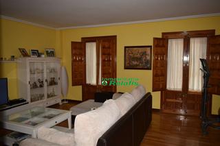 Pis en Juan arias 5. Piso en venta en centro histrico, 4 dormitorios.