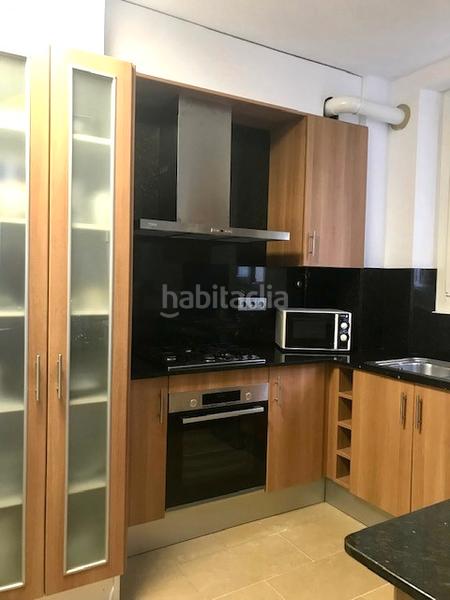 Foto 9832894c-ca17-4354-8ea4-91b31d7d5bfe. Affitto piccolo appartamento in plaça del vi 6 in Girona