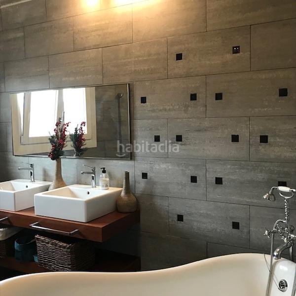 Foto bd5feafa-63f1-45c8-8f2a-8edb4480e98d. Affitto piccolo appartamento in plaça del vi 6 in Girona