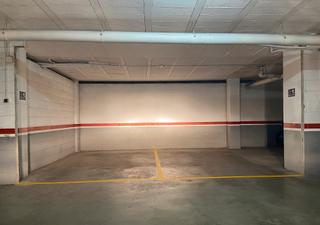 Rent Car parking in Carrer de brussel·les 51. Garajes alquiler c/ brussel·les 51, salou (tarragona)