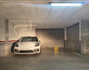 Miete Autoparkplatz in Carrer de brussel·les 51. Garaje disponible (1 octubre) parkings alquiler salou · los mejo
