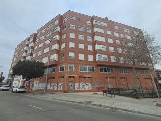 Local commercial  Calle cariena. Local comercial zona carrefour