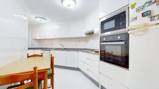 Lloguer Pis a Centro Ciudad. Amplia vivienda amueblada y con plaza de garaje