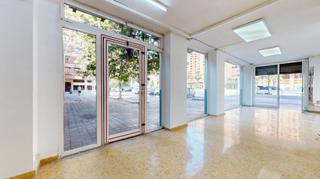 Lloguer Local Comercial a Avenida cataluña 20. Local comercial en avenida cataluña