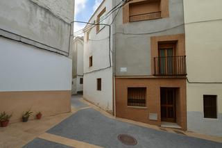 Casa  Calle 1 de mayo. Vivienda en artana